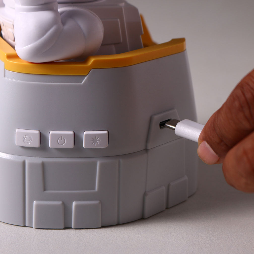 Astronaut Galaxy Speaker and Projection Lamp